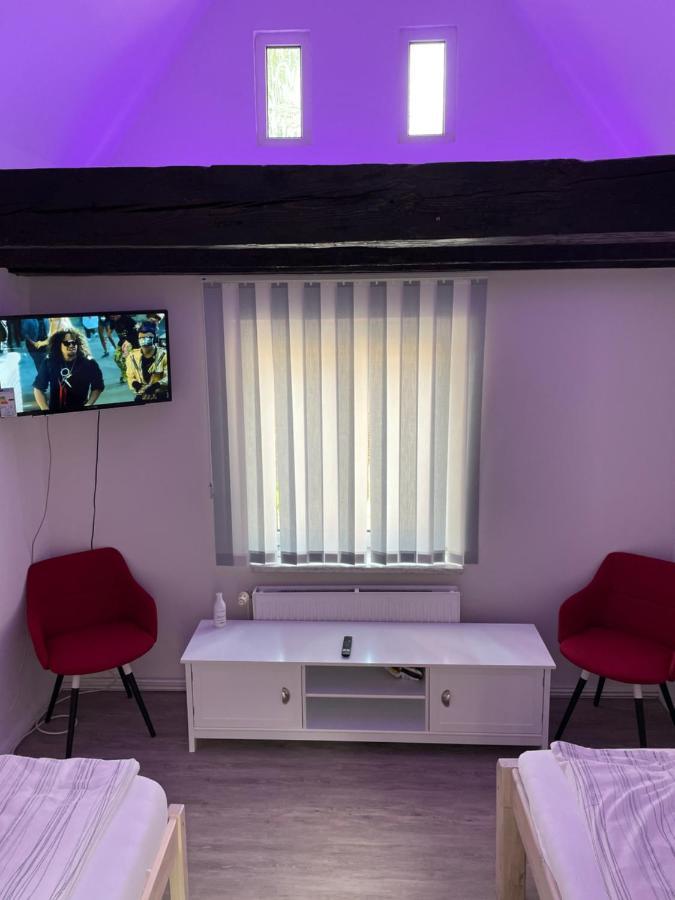 Citygluecknms - Direkt Am Bahnhof Und Einkaufszentrum Neumünster Kültér fotó